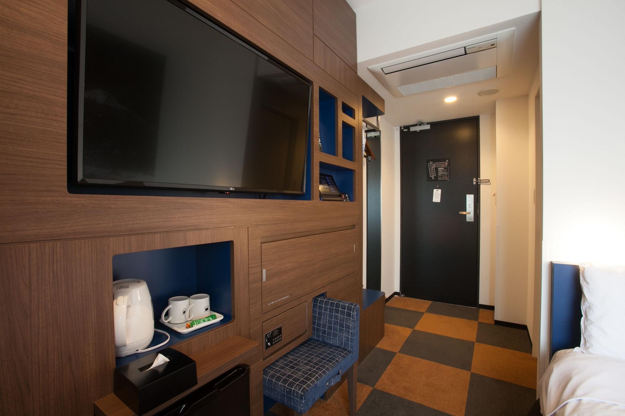 Hotell Henn Na Haneda 3*